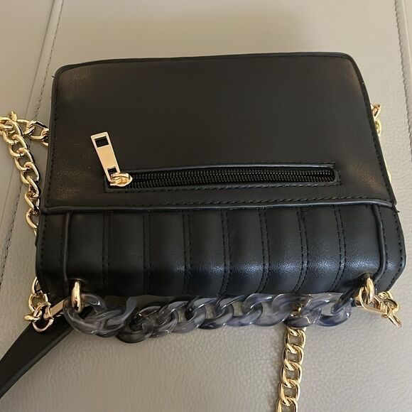Mia K. Collection black‎ quilted crossbody bag - Picture 6 of 16
